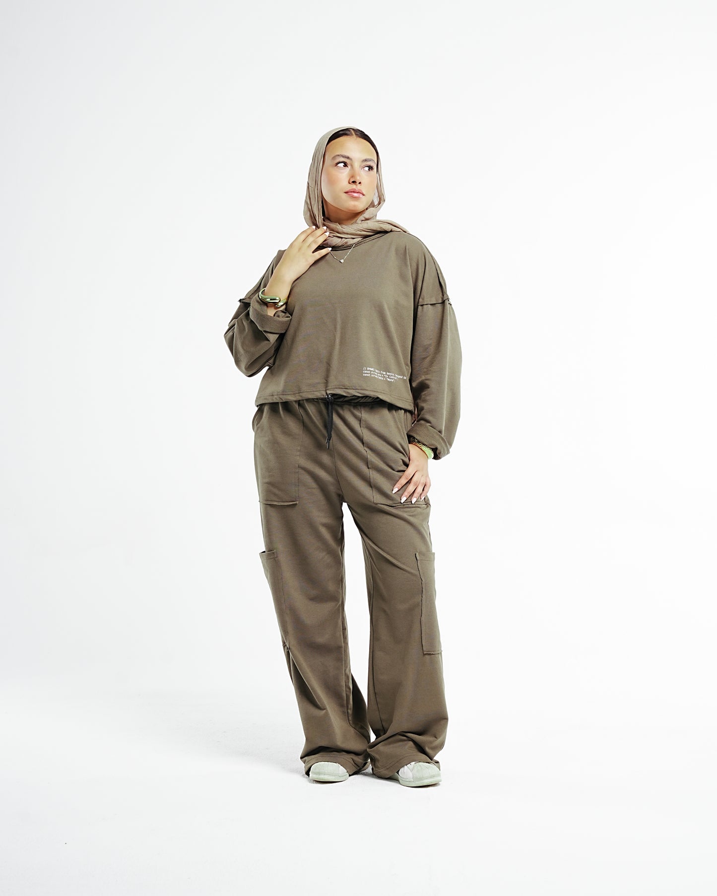 Olive Cropped Set (Tshirt & Pants)